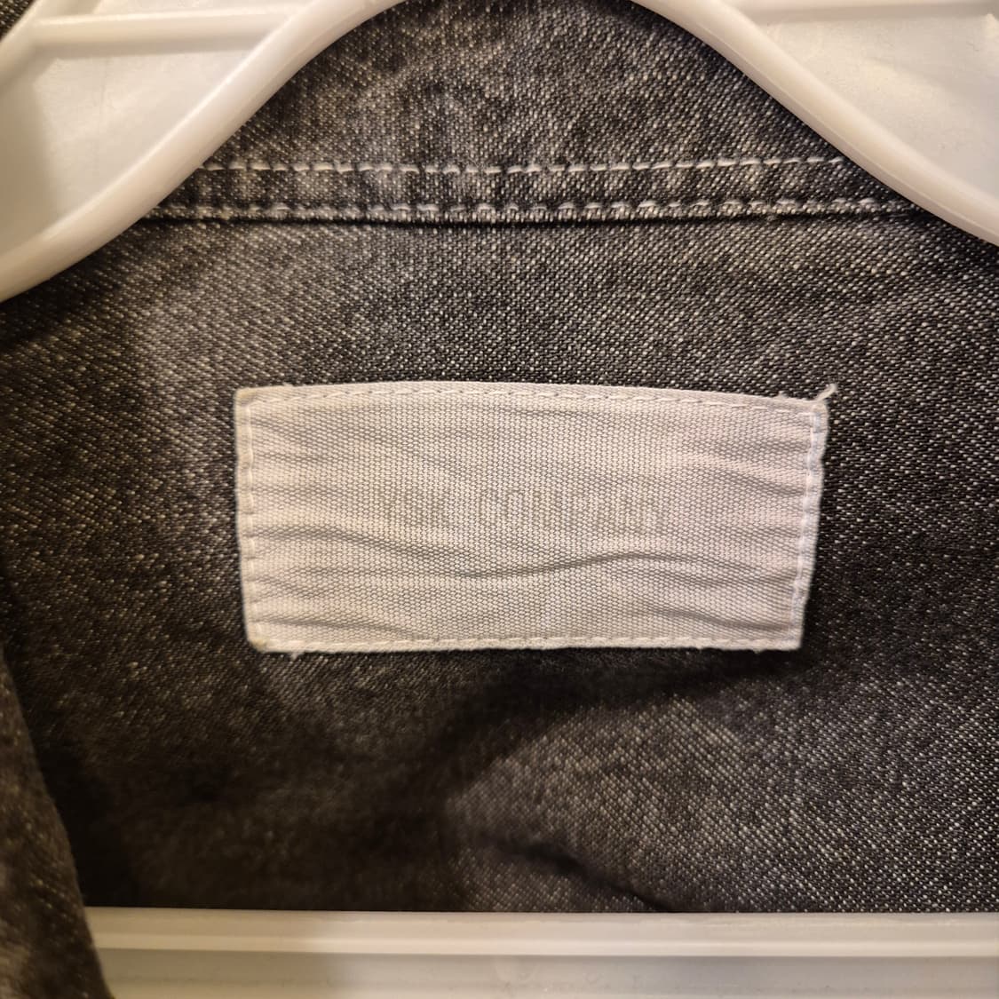 FREE(착샷잇음) 차콜 오버핏 데님셔츠  상품이미지4