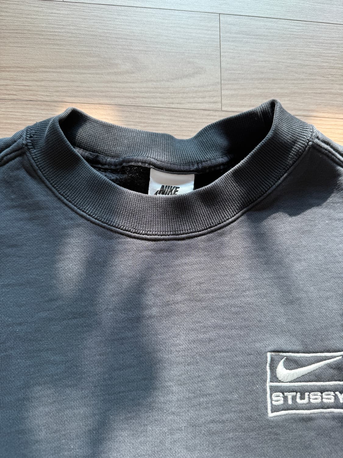 나이키 x 스투시 NRG 워시드 플리스 맨투맨 블랙 상품이미지3