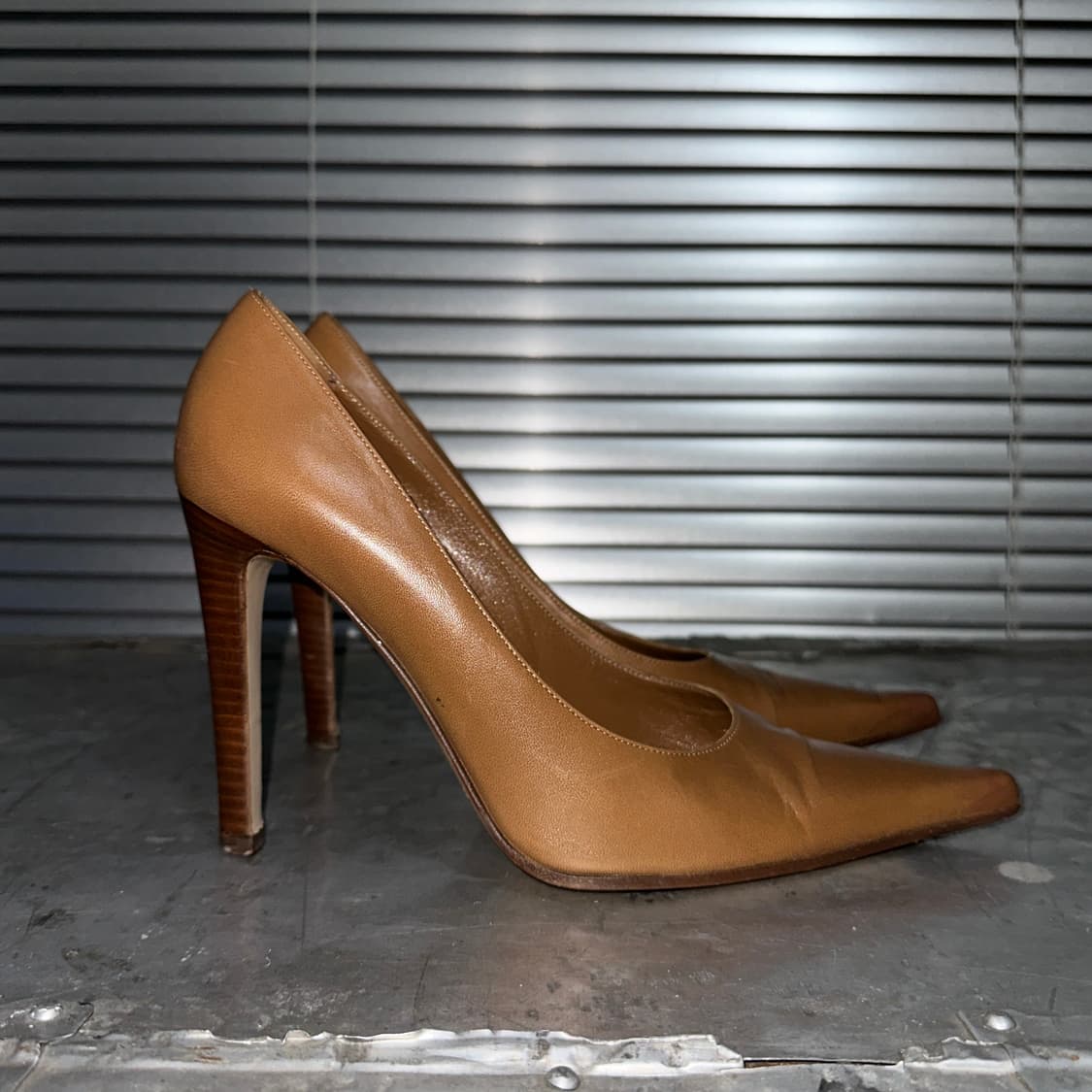 00s 세르지오 로시 가죽 스틸레토 포인트 펌프스 상품이미지5