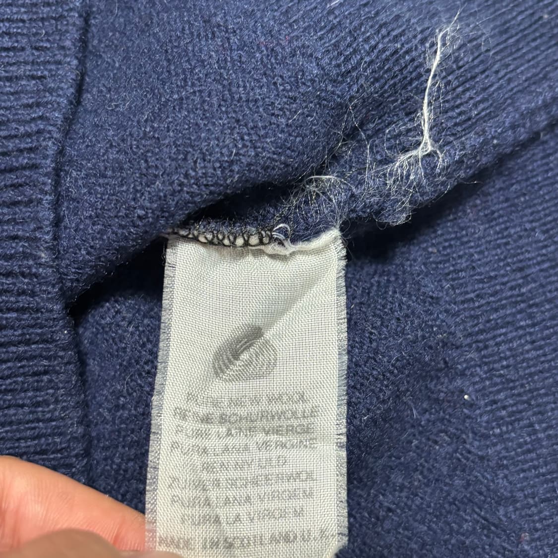 버버리 아가일 네이비 니트 상품이미지5