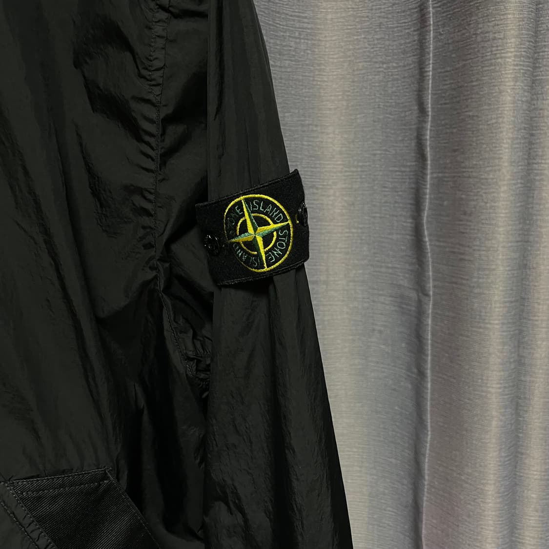 26ss xl 스톤아일랜드 크링클랩스 봄버 바람막이 원가120만 상품이미지3