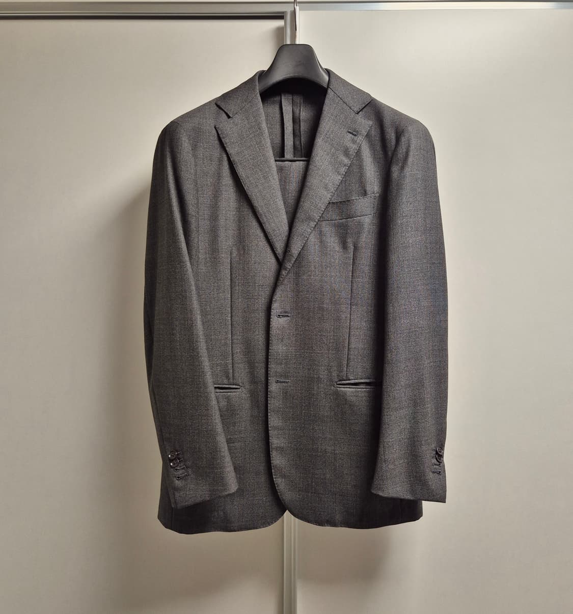 링자켓 블랙라벨 / pow 울 차콜 수트 / 48, 48 상품이미지1