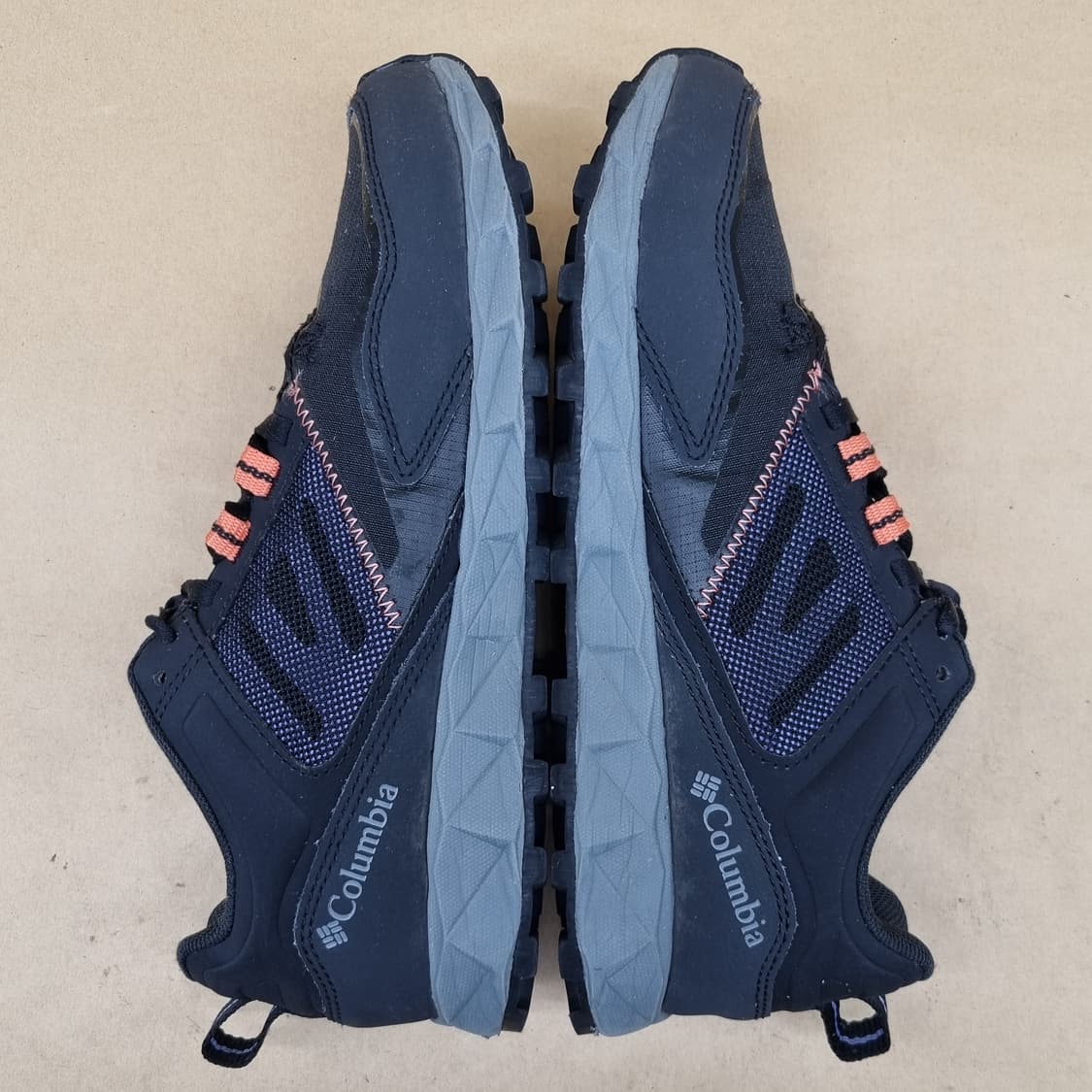 컬럼비아 플로우 디스트릭트 트레킹화 245 상품이미지5