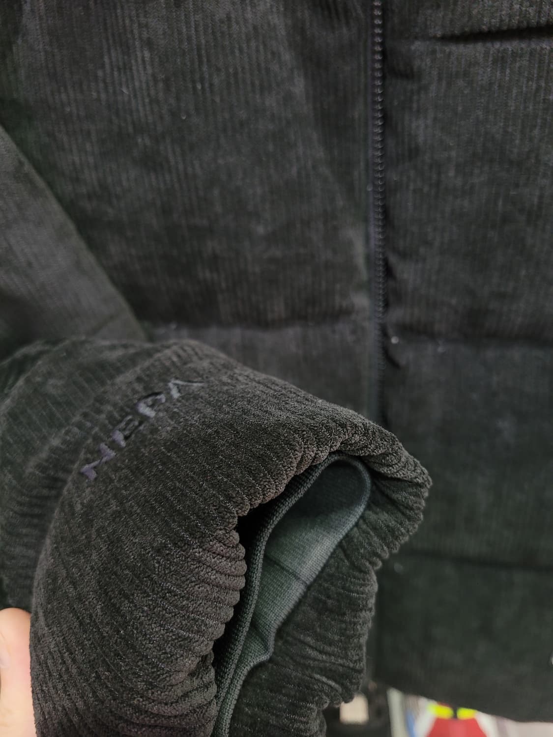 NEPA 네파 코듀로이 블랙 패딩 점퍼 오리털 상품이미지4