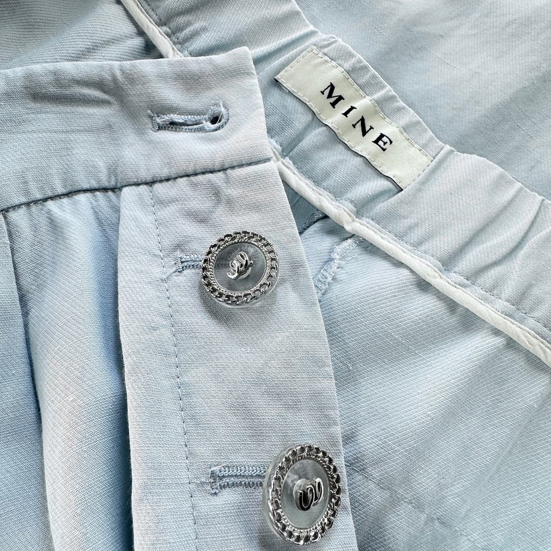 마인 MINE 로고 버튼 린넨 팬츠 상품이미지2