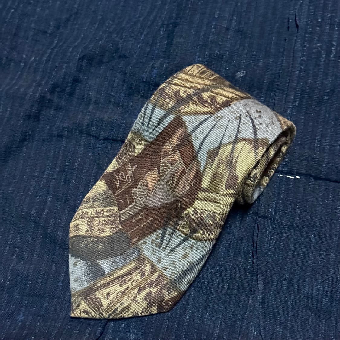 Domino 파라오닉 패턴 실크 타이 상품이미지2