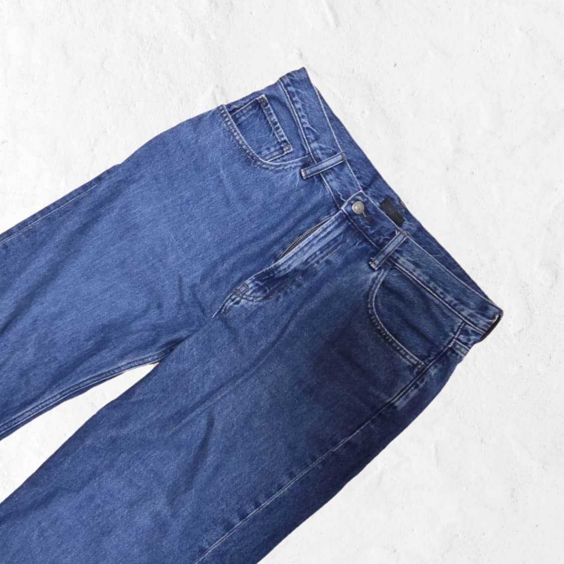 Uniqlo 유니클로 와이드스트레이트진 66

blue 32 485633 상품이미지1