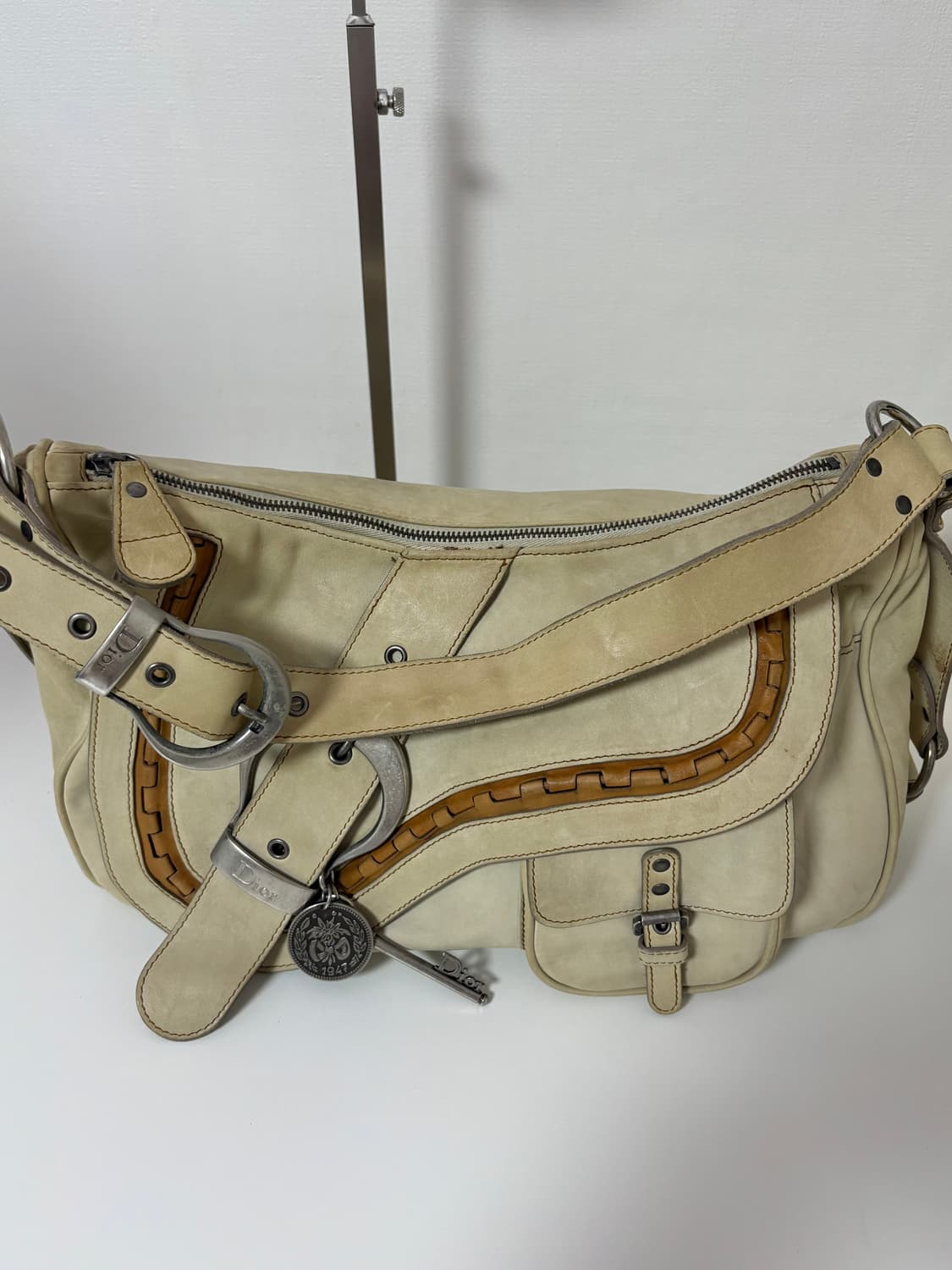 디올 가우초 새들백 베이지 상품이미지6