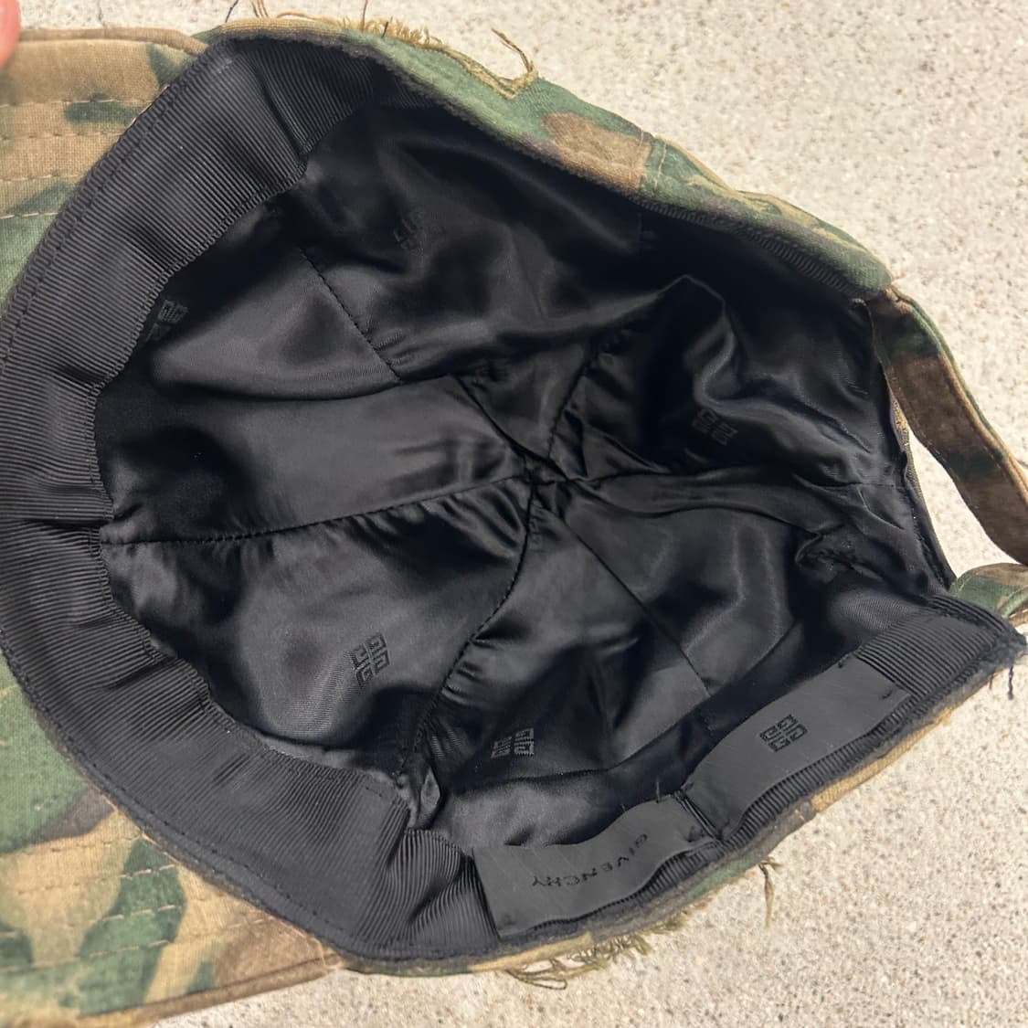 21FW GIVENCHY 상품이미지4