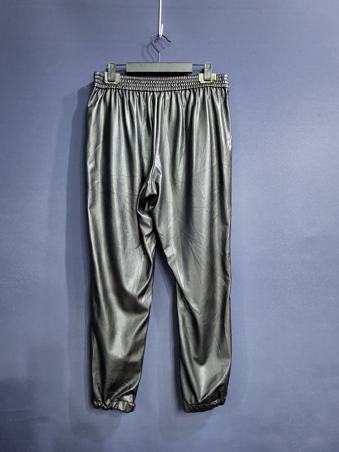 타임 인조 가죽 조거팬츠 상품이미지4