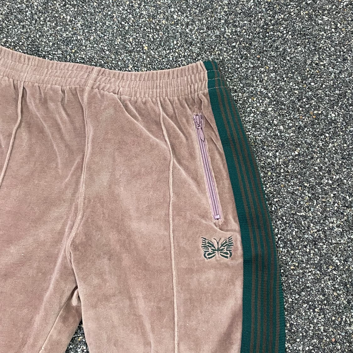 니들스 스몰로고 벨벳 트랙탑 팬츠 B3156 상품이미지4