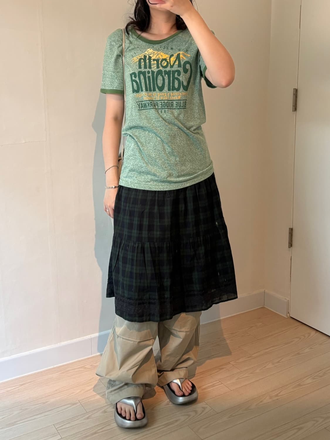 Green linger t-shirt 상품이미지2