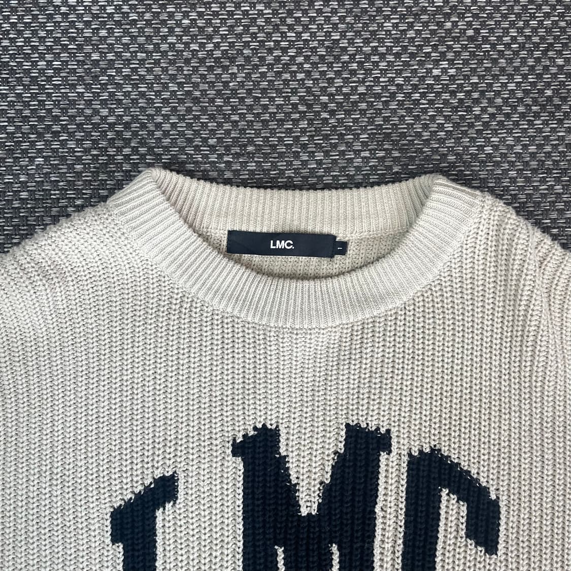 LMC 베이지 빅로고 와플 니트 상품이미지4