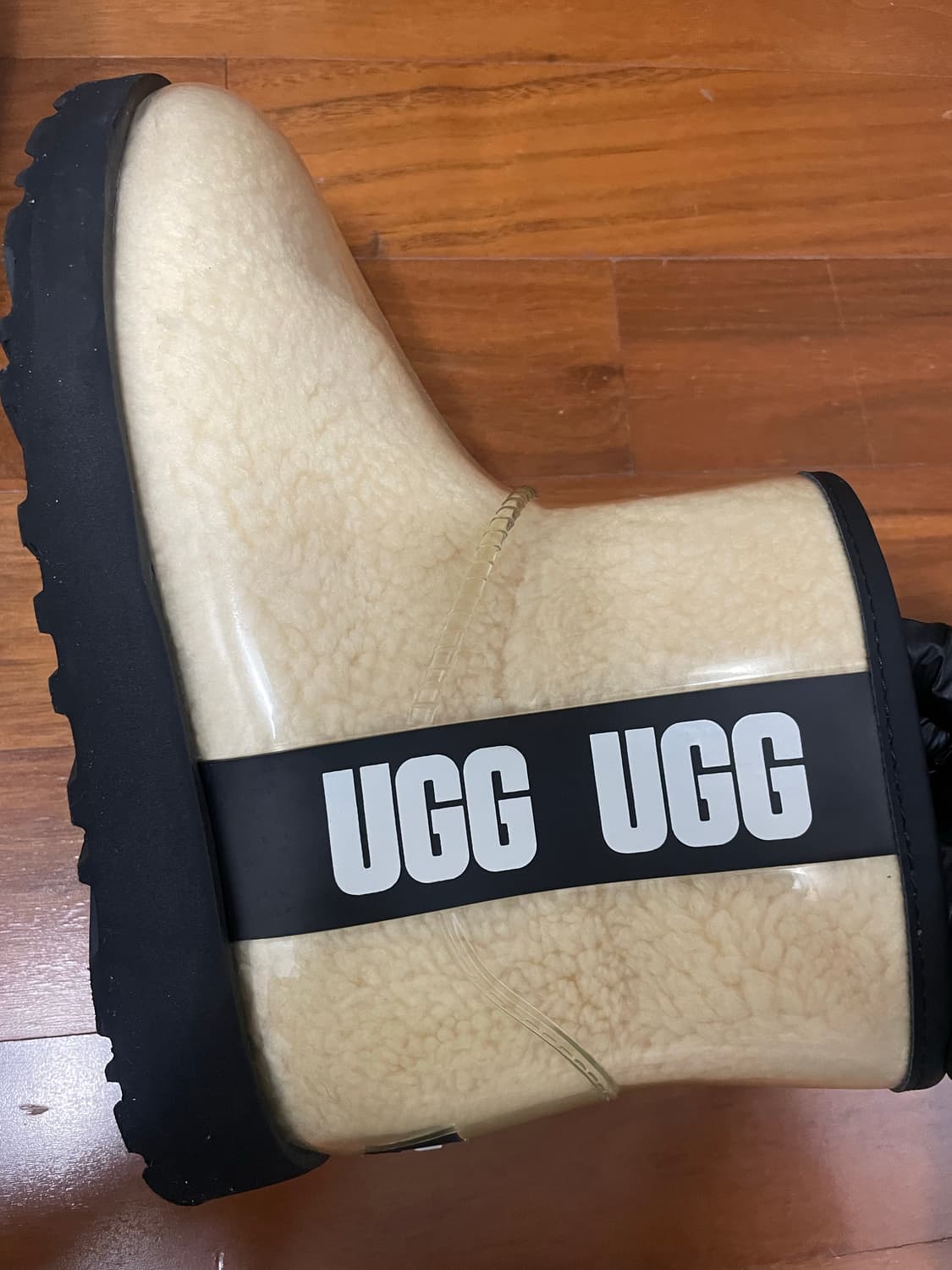 UGG 클래식 클리어 미니 어그 (크림) 230사이즈 상품이미지6