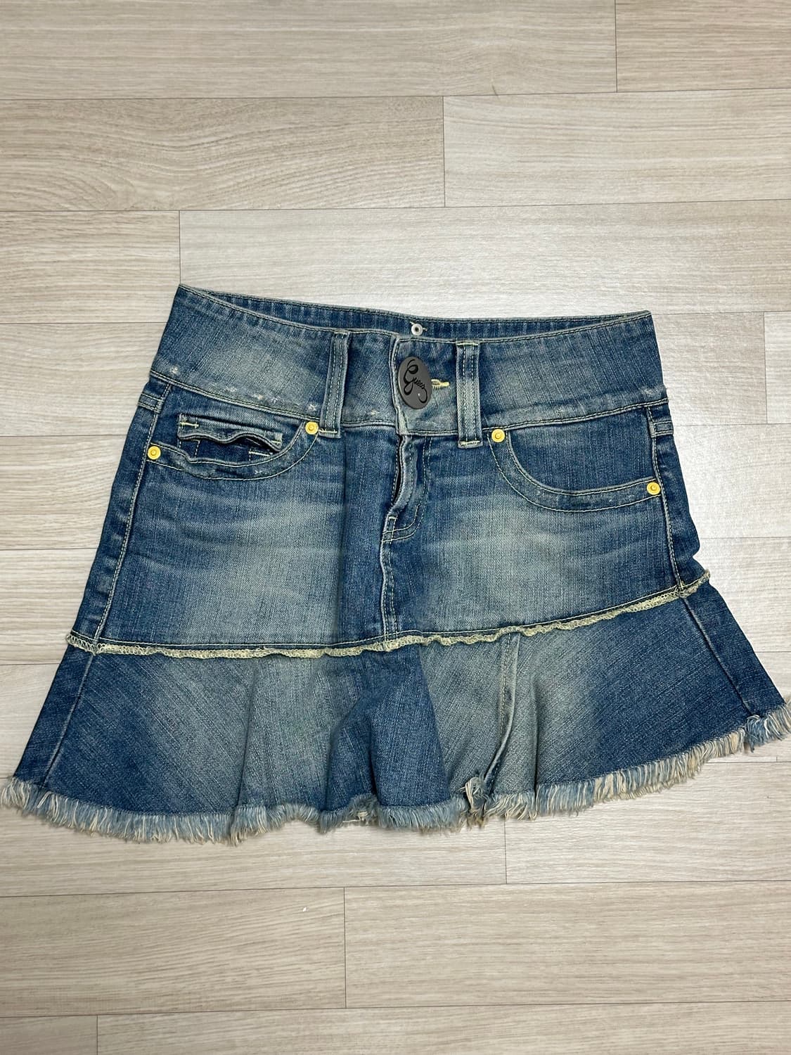 게스 로우라이즈 미니스커트 상품이미지1