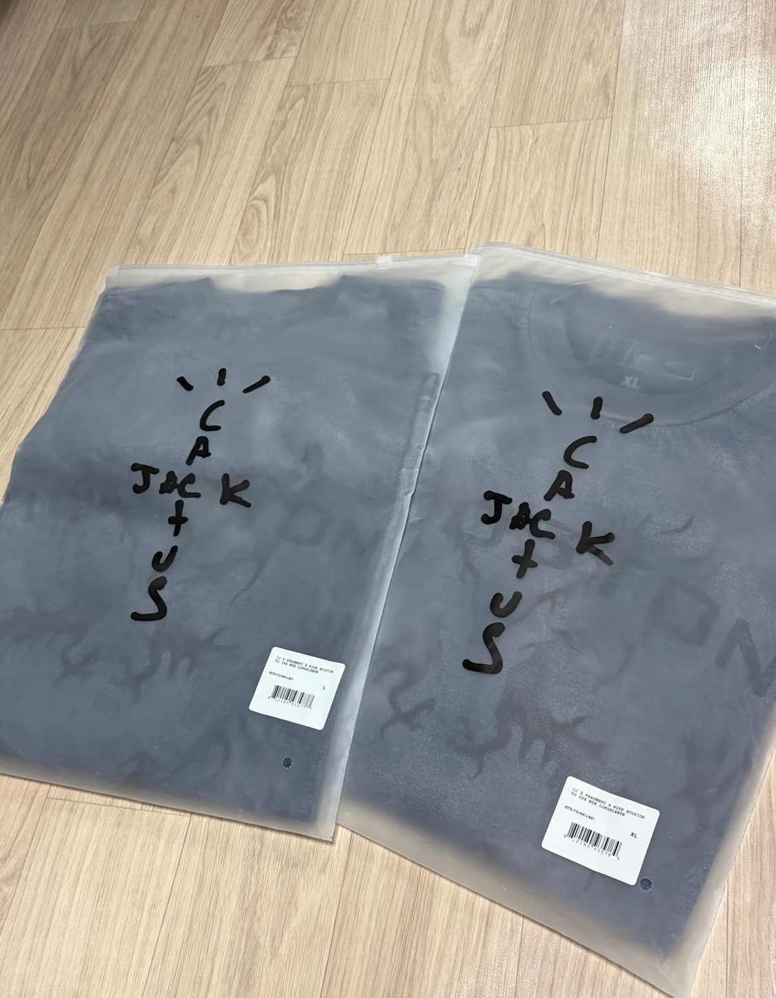 [L] 트래비스 스캇 프라그먼트 나이키 롱슬리브 네이비 캑터스 잭 상품이미지5