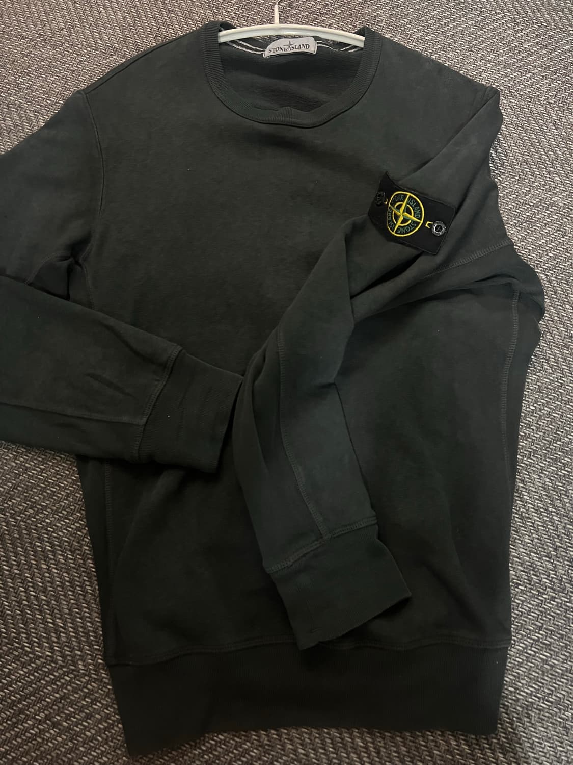 스톤아일랜드 블랙 맨투맨 L 상품이미지1