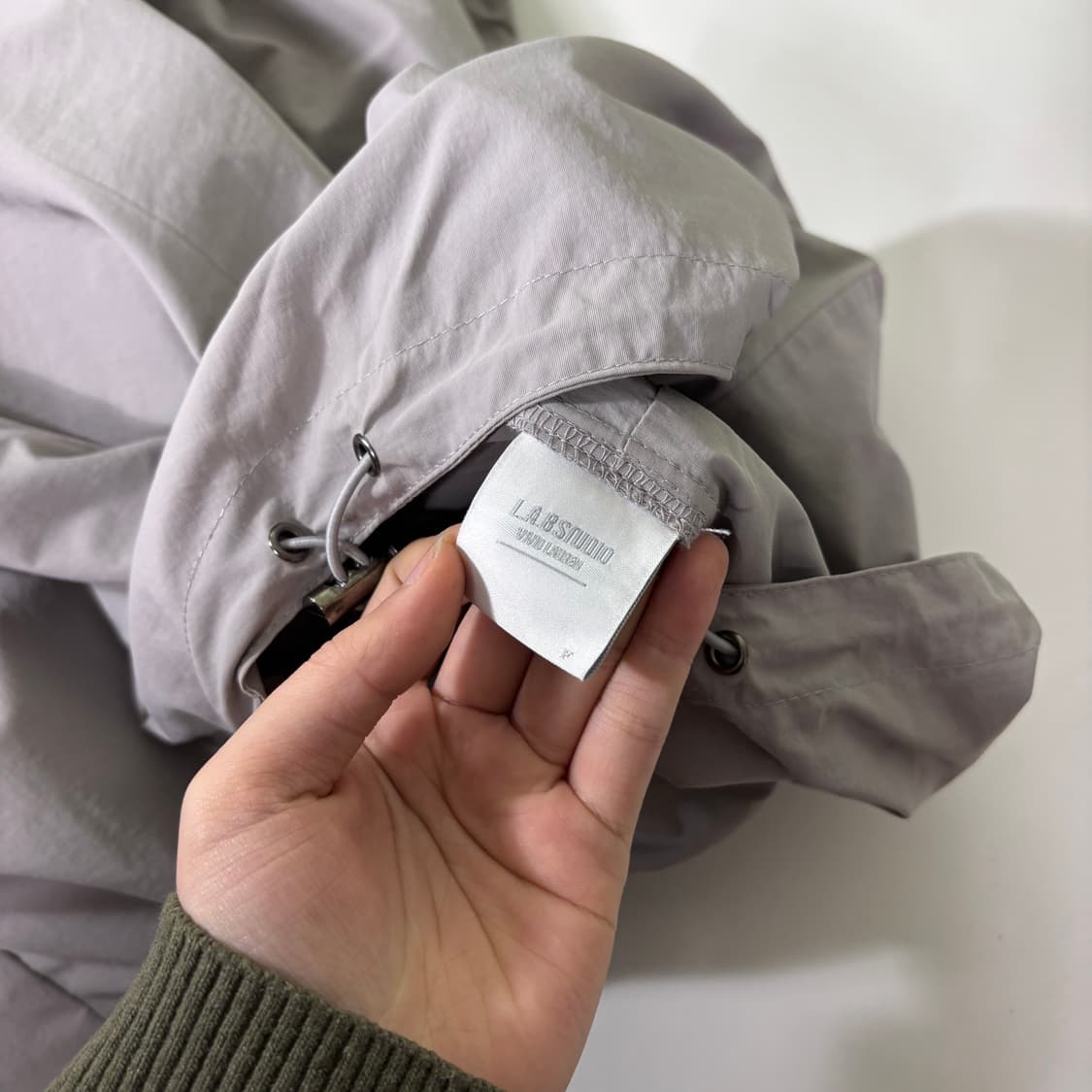 L 105 LABSTUDIO 그레이 바람막이자켓 상품이미지4