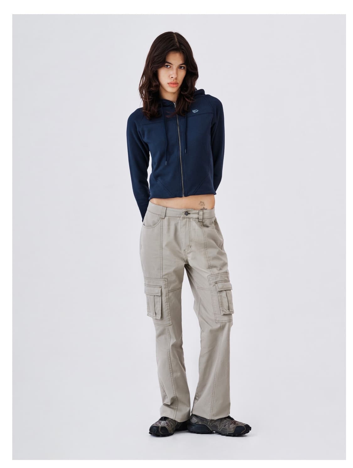 웰빙익스프레스 핏티드 크롭 집업 네이비 상품이미지3