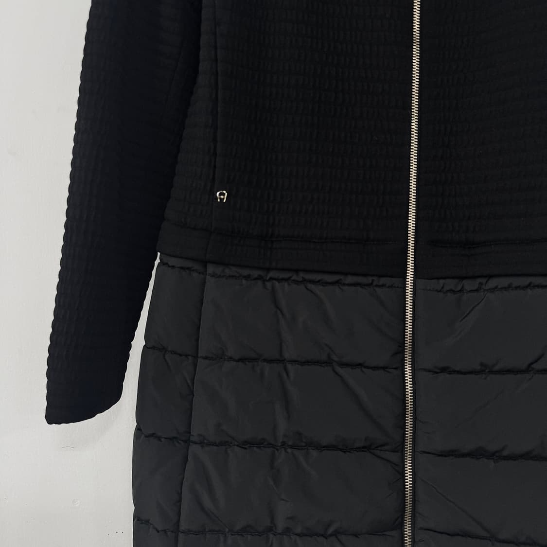 아이그너 텍스처 블록 패딩 코트 상품이미지3