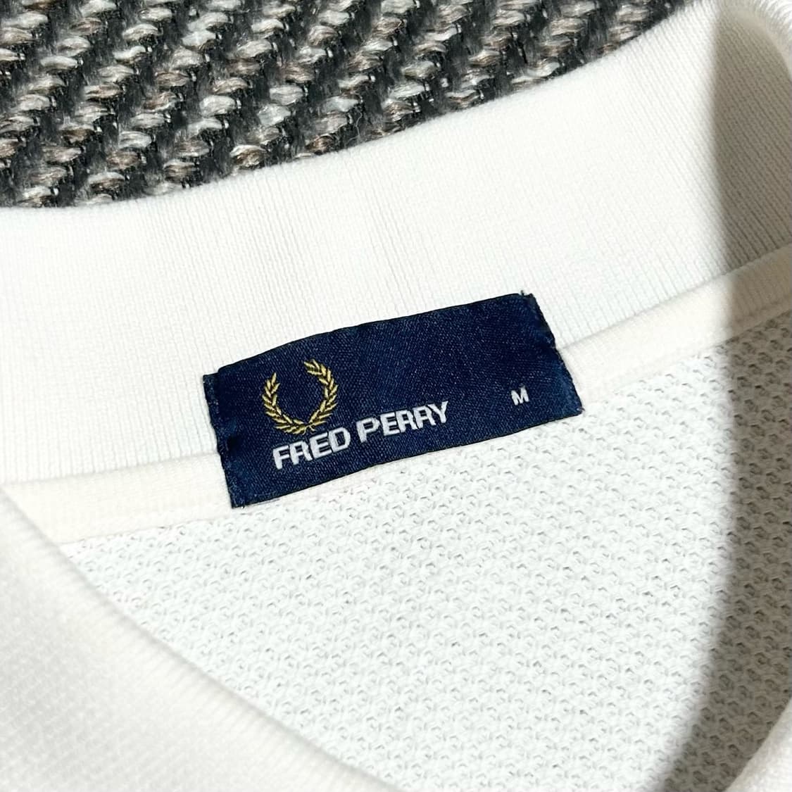 [L] Fred Perry 프레드페리 화이트 와플 반팔 카라티 상품이미지3