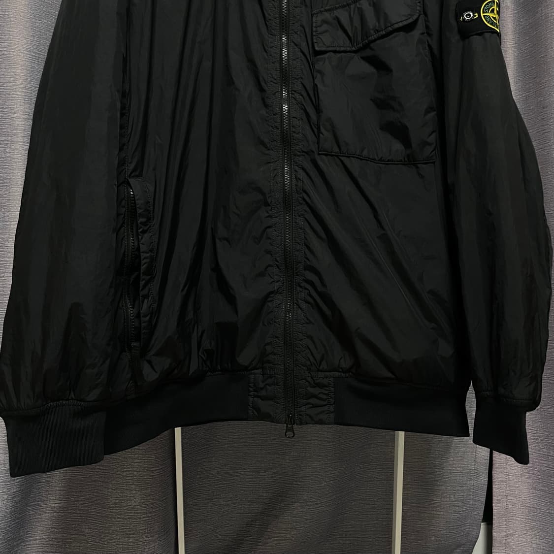 [ XXL ] 스톤아일랜드 크링클랩스 후드 다운 패딩 자켓 2xl  상품이미지4