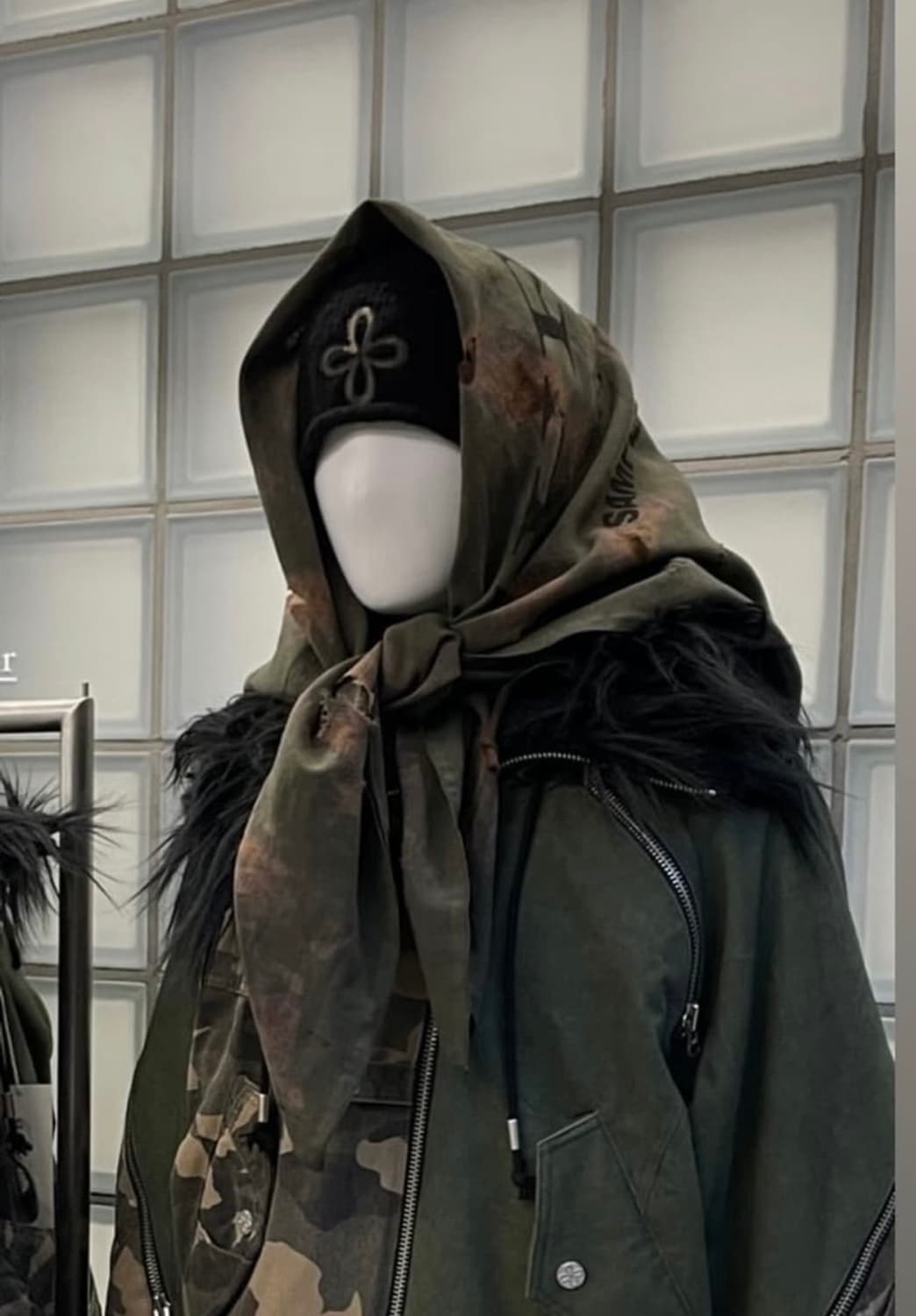 써저리 한정판 카모 스카프 상품이미지1