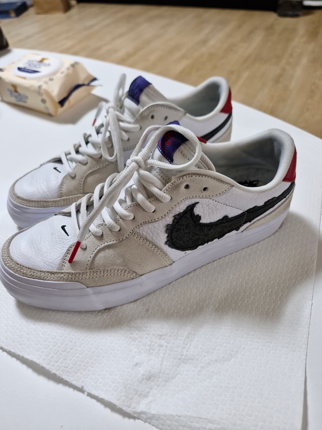 나이키 SB 줌 포고 화이트 스니커즈 275 상품이미지1