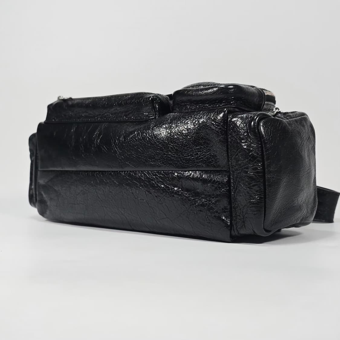 발렌시아가 슈퍼비지 XS 슬링백 숄더백 상품이미지7