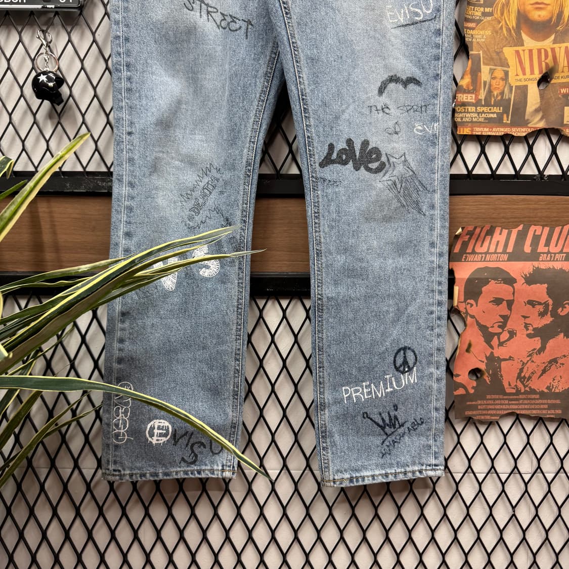에비수 데님 팬츠 그래피티 아트 그래픽 포인트 연청 상품이미지4