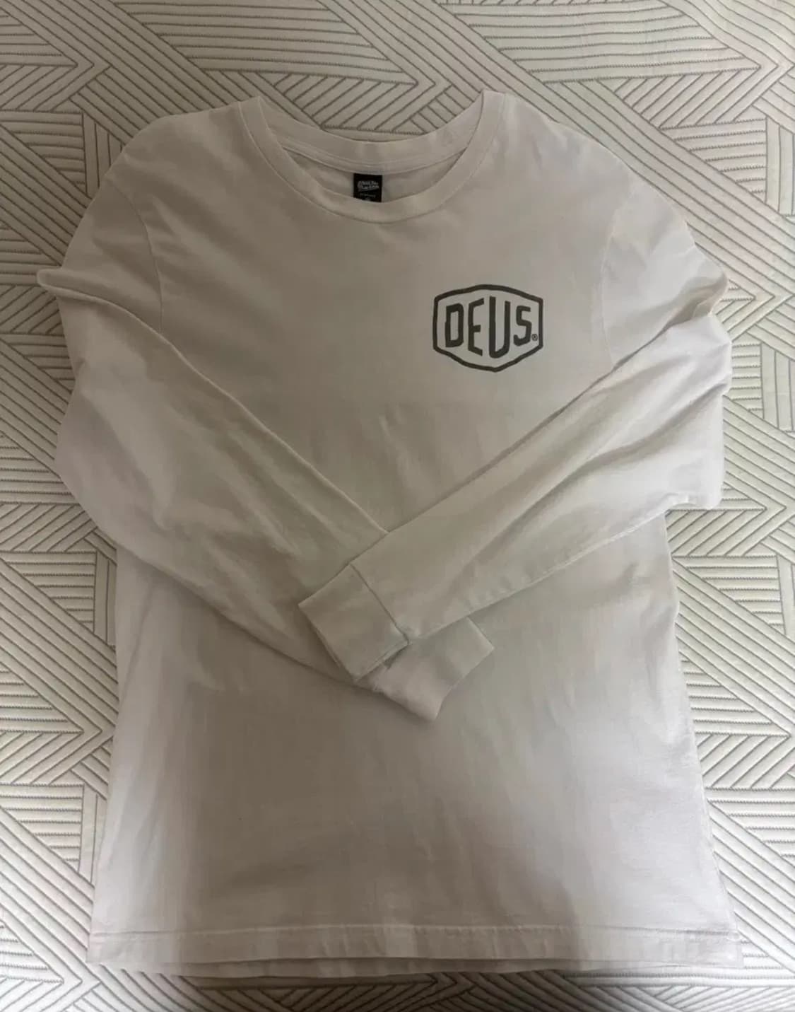 데우스 도쿄 롱슬리브m 상품이미지2