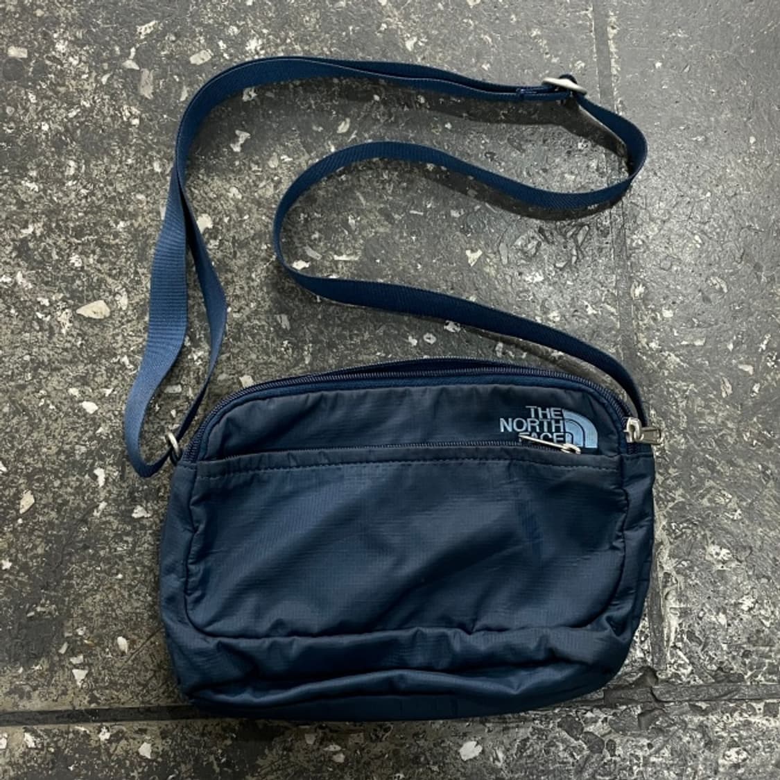 노스페이스 크로스백  상품이미지1