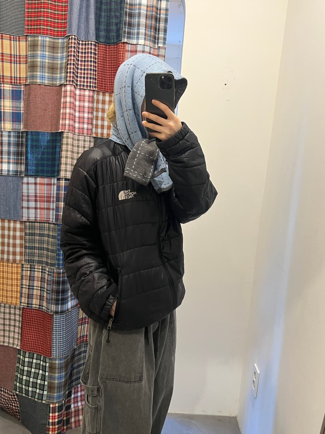 노스페이스 블랙 경량패딩 상품이미지6