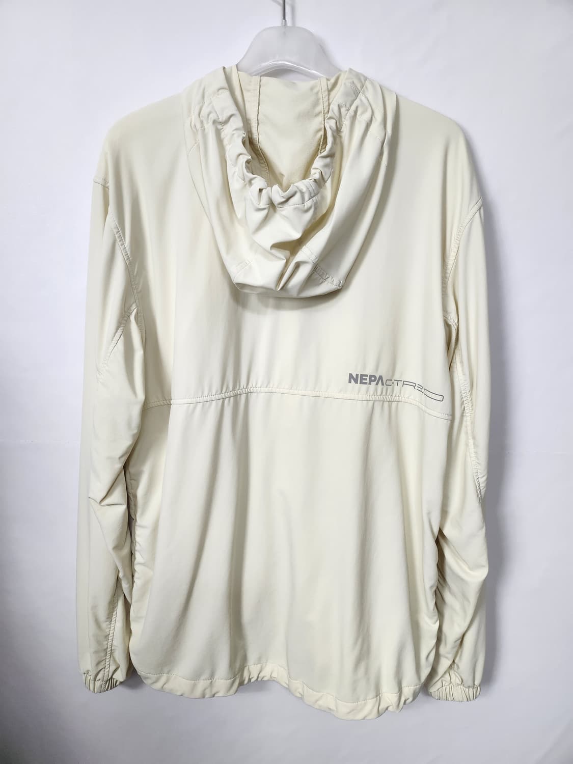 네파 신축성좋은 부드러운 바람막이 후드자켓  100 L 새제품 상품이미지7