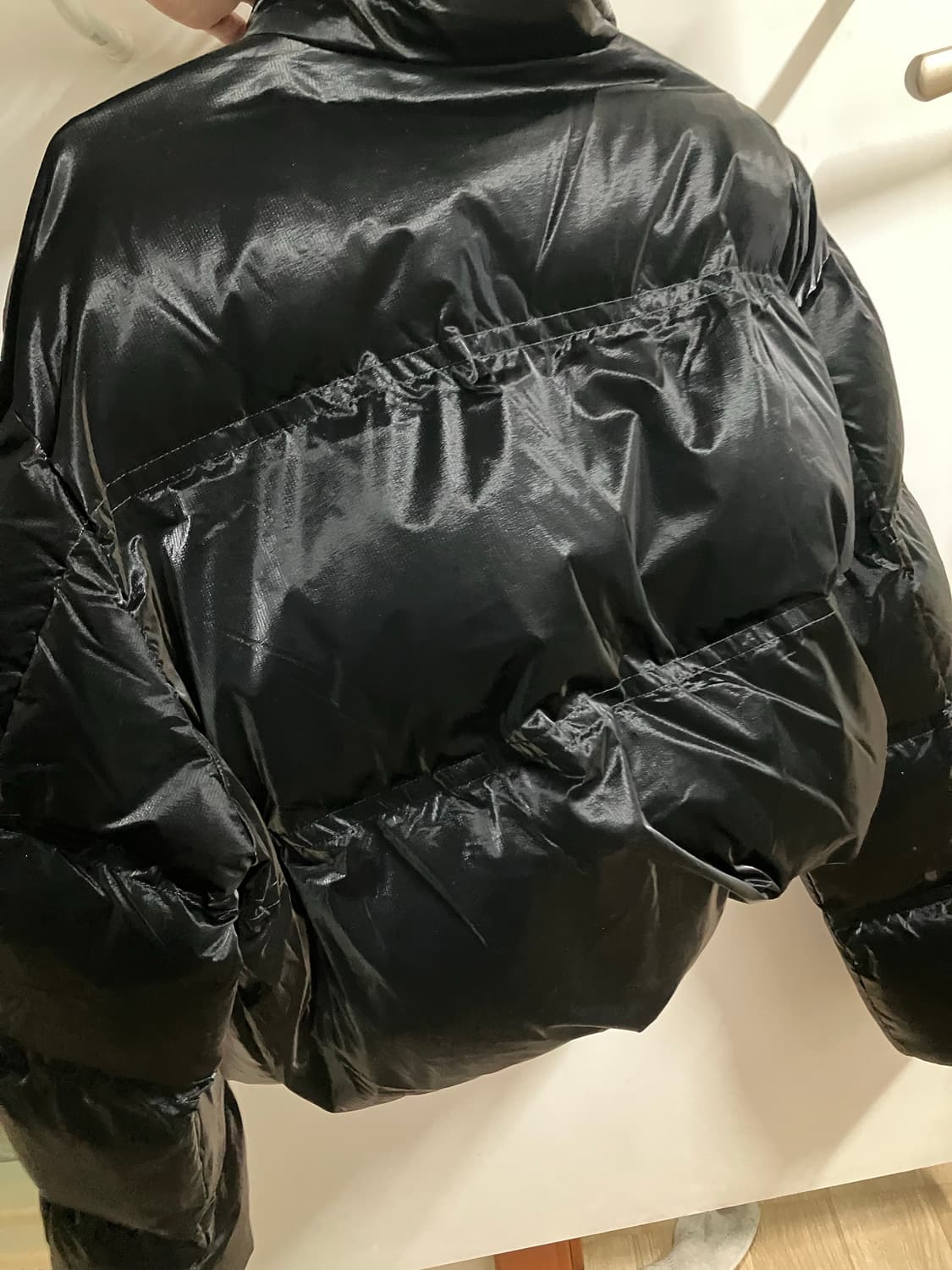 헬레네파리스 벨벳티 크롭 웰론 푸퍼 상품이미지4