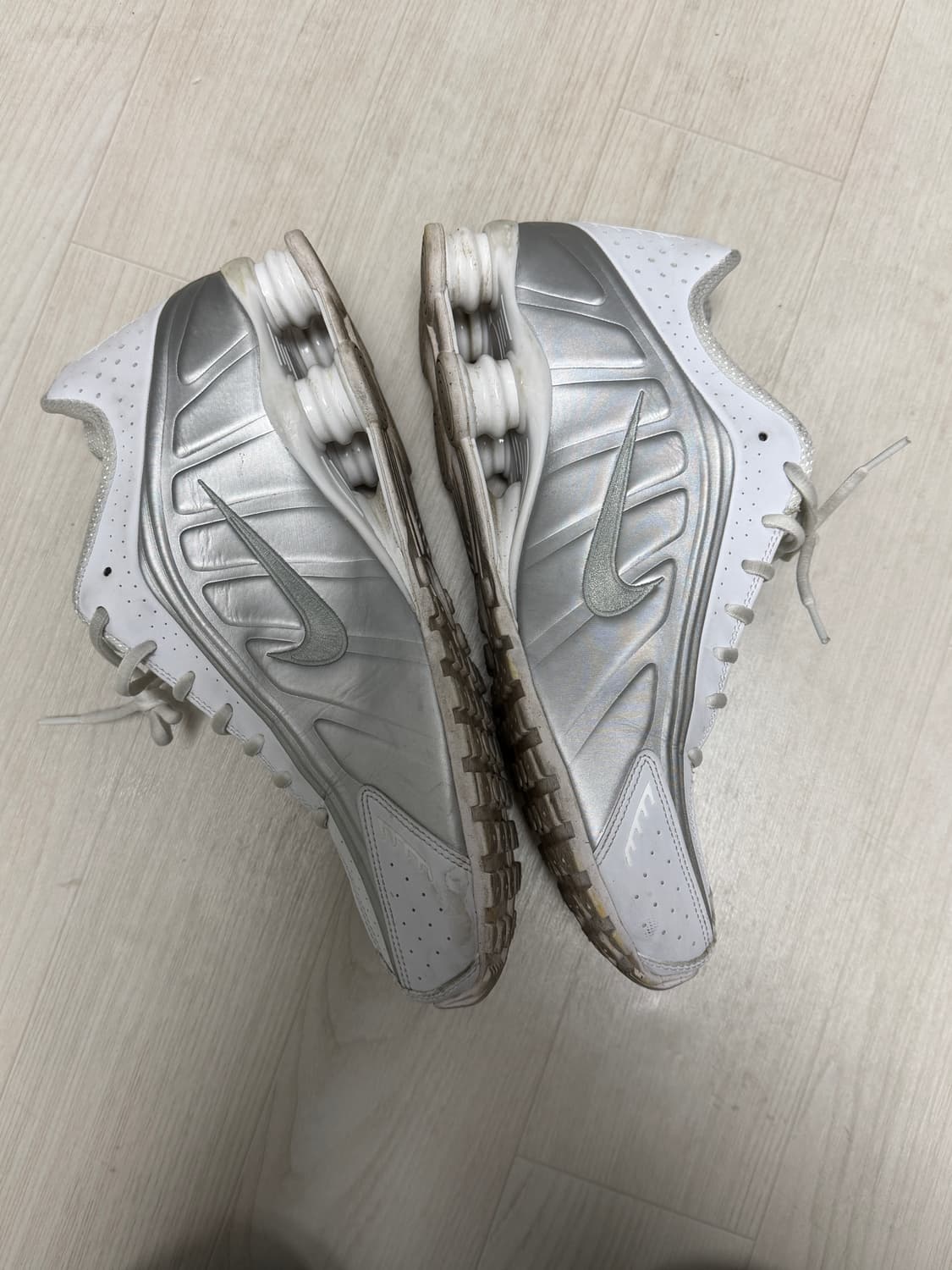 나이키 샥스 r4 상품이미지2