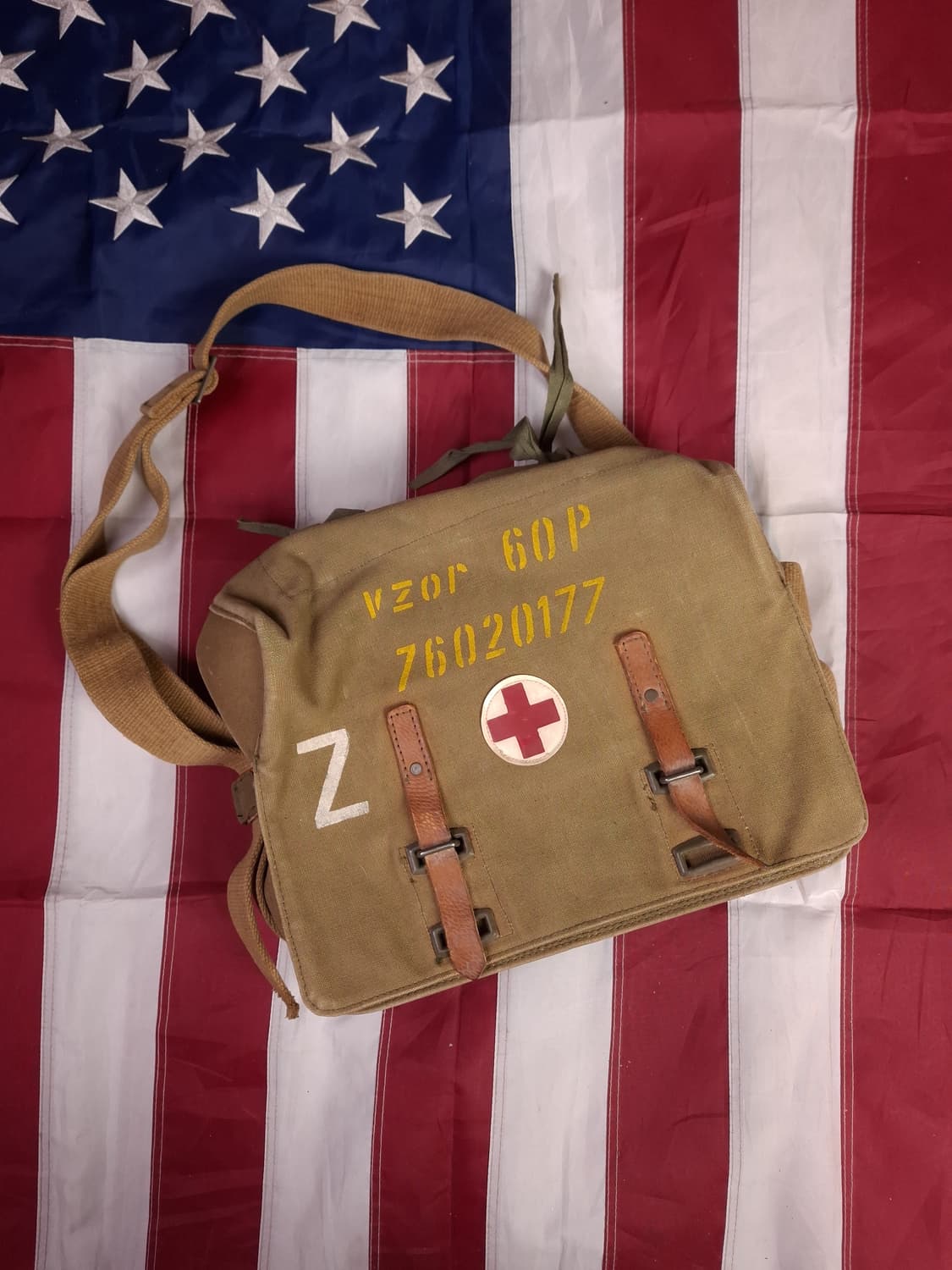 오리지날 체코군 의무병 메딕 숄더백 상품이미지1