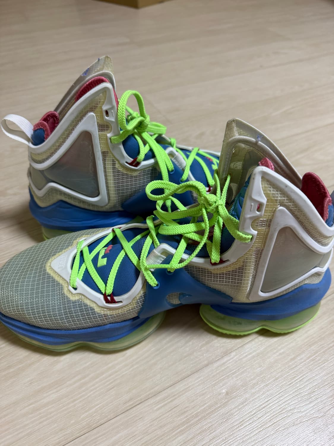 나이키 르브론 19 트로피칼 290 상품이미지5