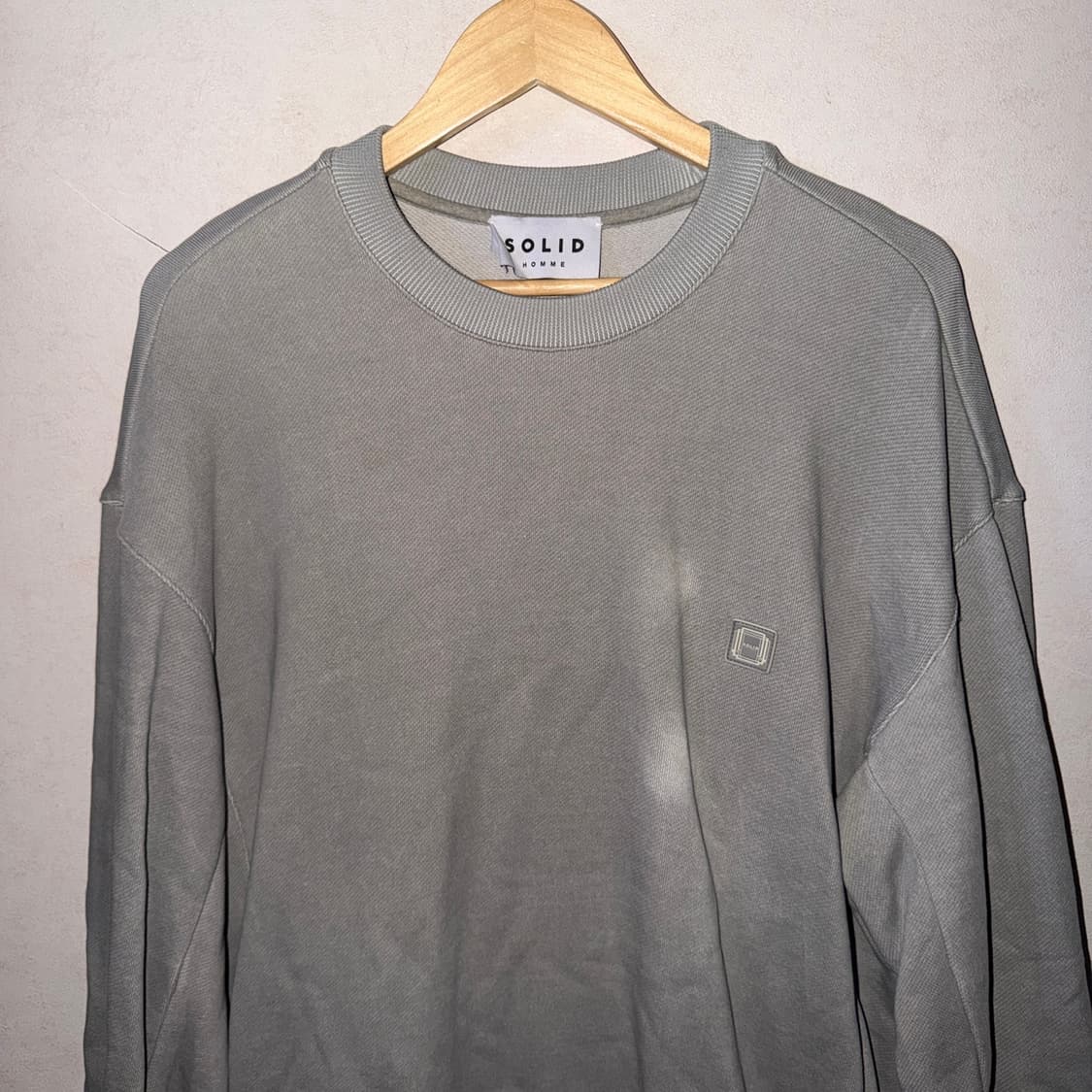 솔리드옴므 백로고 빈티지 맨투맨 48 (남성 슬림 105정도) 상품이미지4