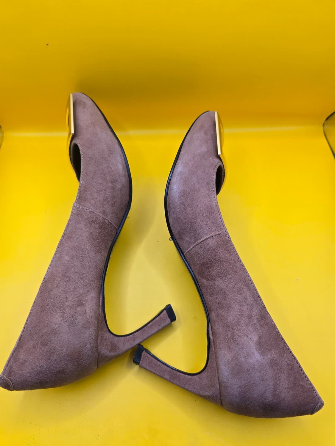 엘리자베스 스튜어트 스웨이드 펌프스 240 상품이미지3