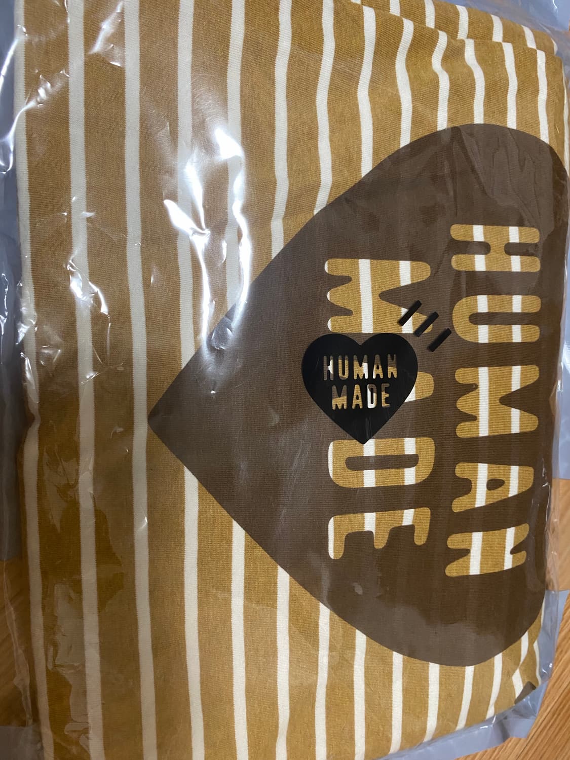 휴먼메이드 하트 스트라이프 티셔츠 (베이지) 상품이미지2