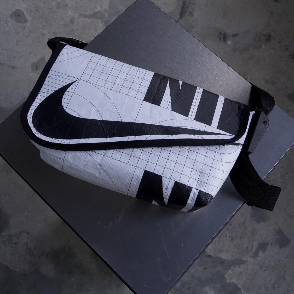 [나매빈MADE] 나이키 리유저블 미니백 상품이미지2