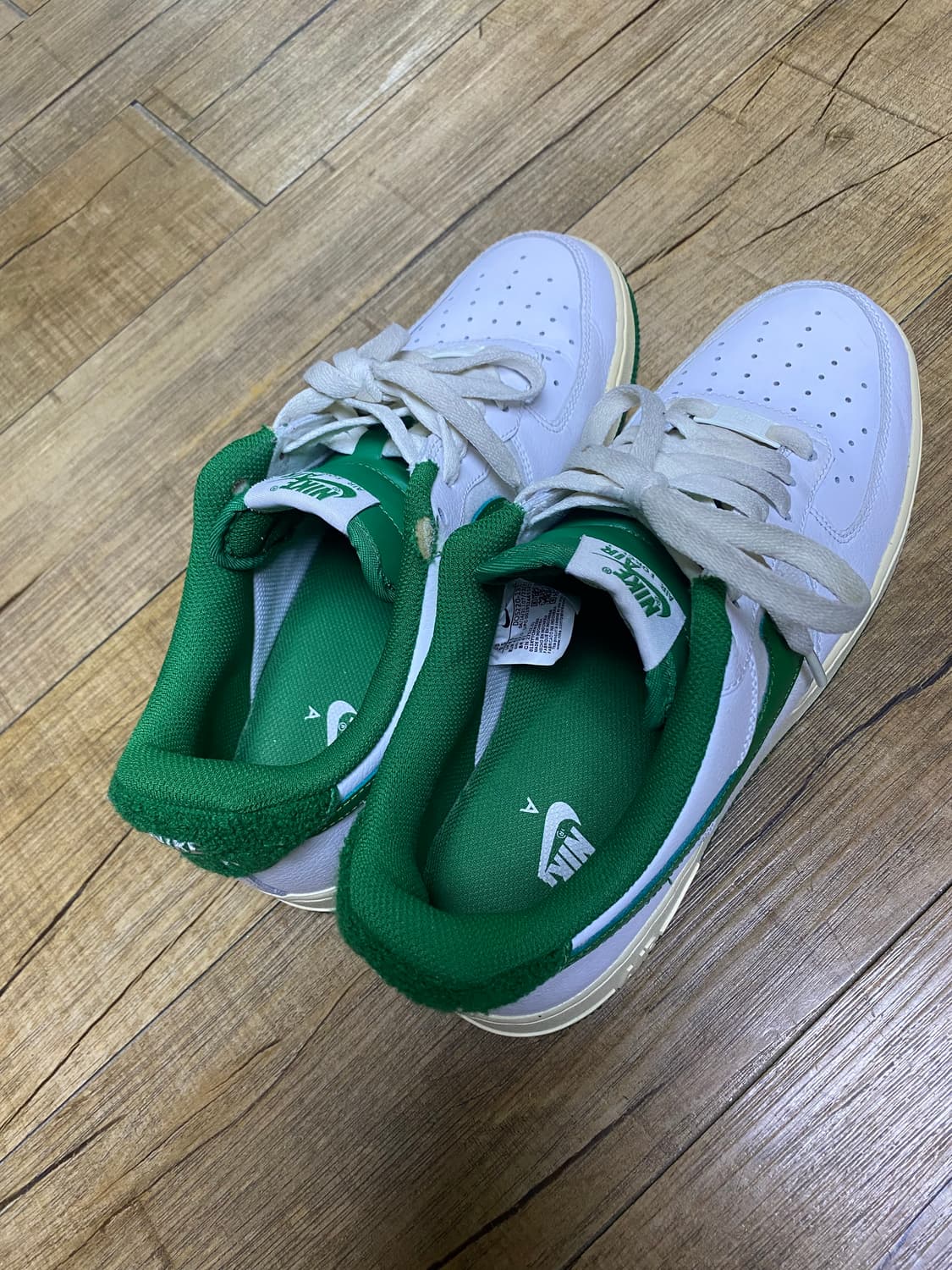 나이키 에어포스1 파인그린 275 상품이미지3