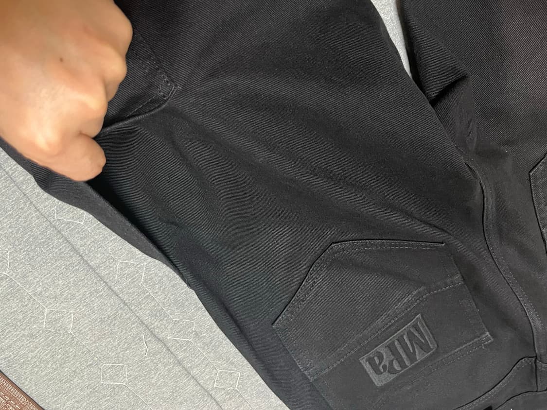 플라스틱 프로덕트 블랙팬츠 mpa 상품이미지6