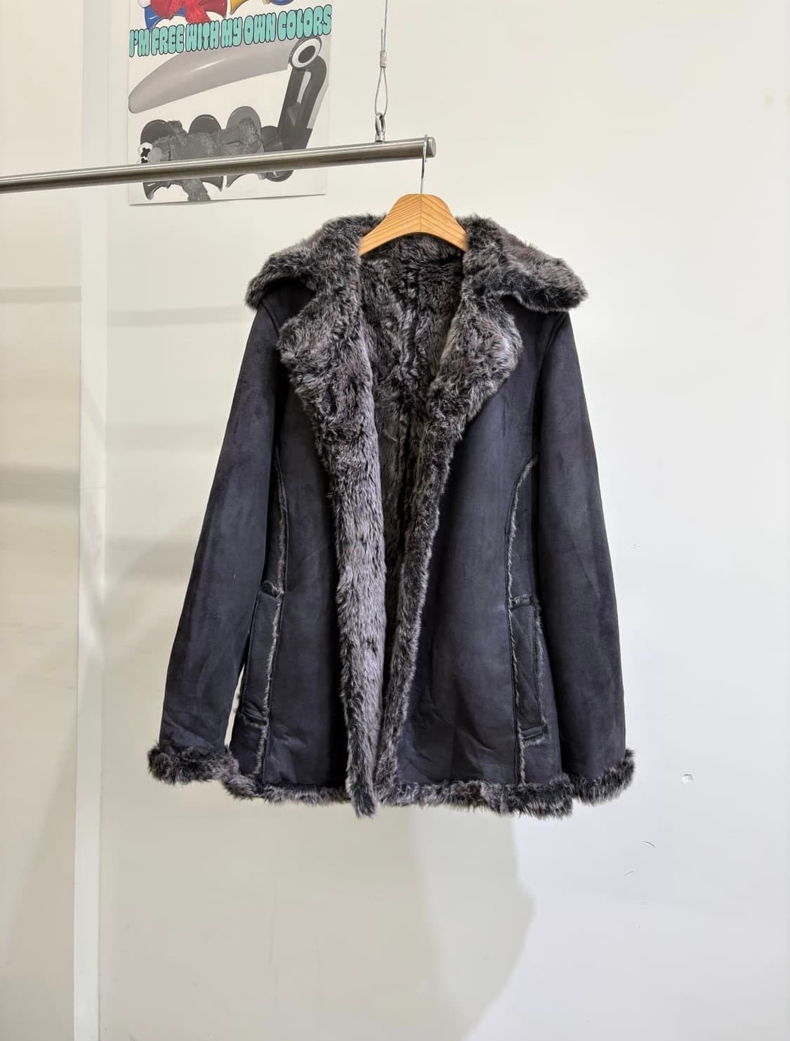 세만틱 디자인 무스탕 상품이미지1