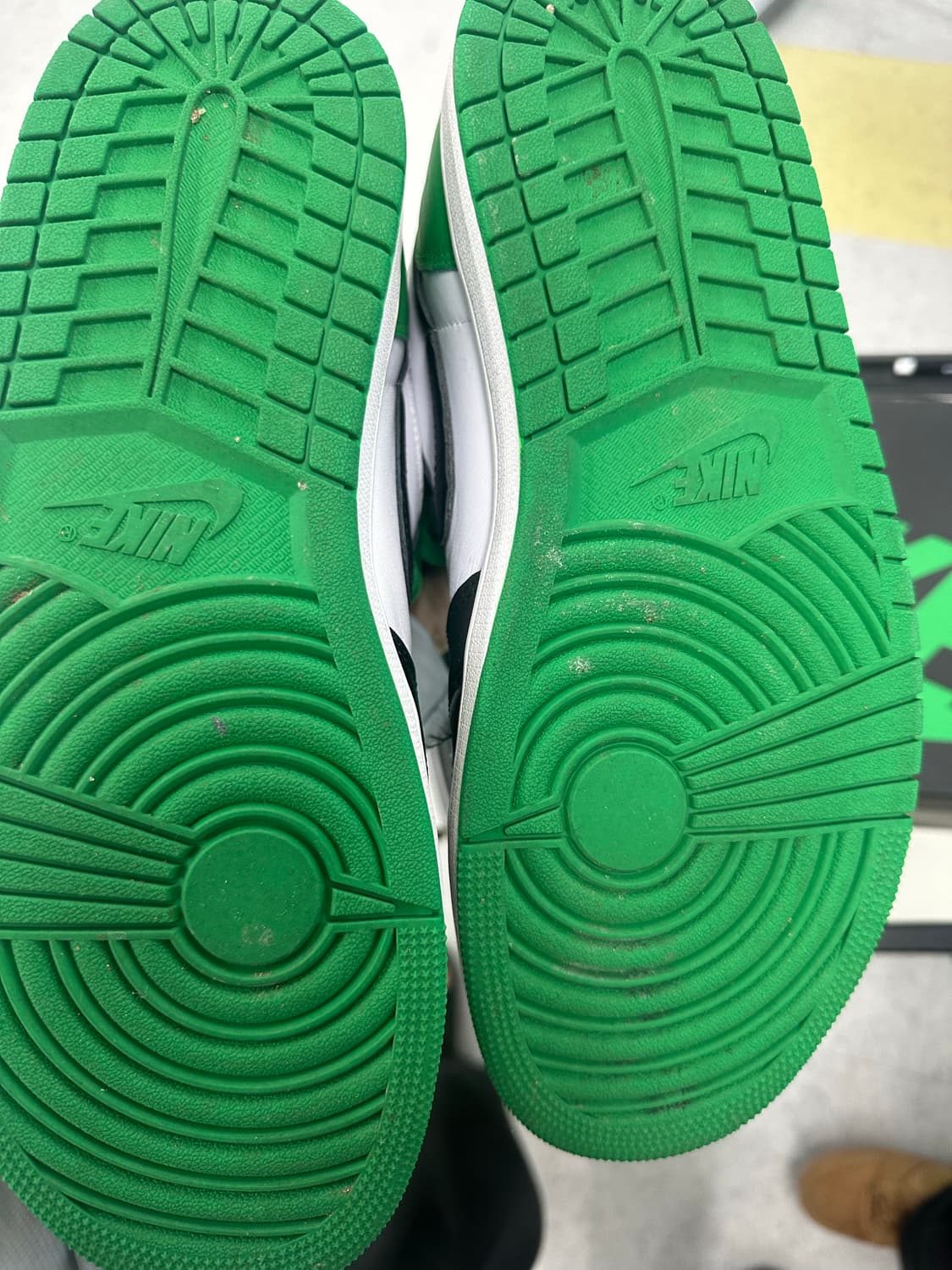 조던 1 레트로 그린 285 상품이미지3