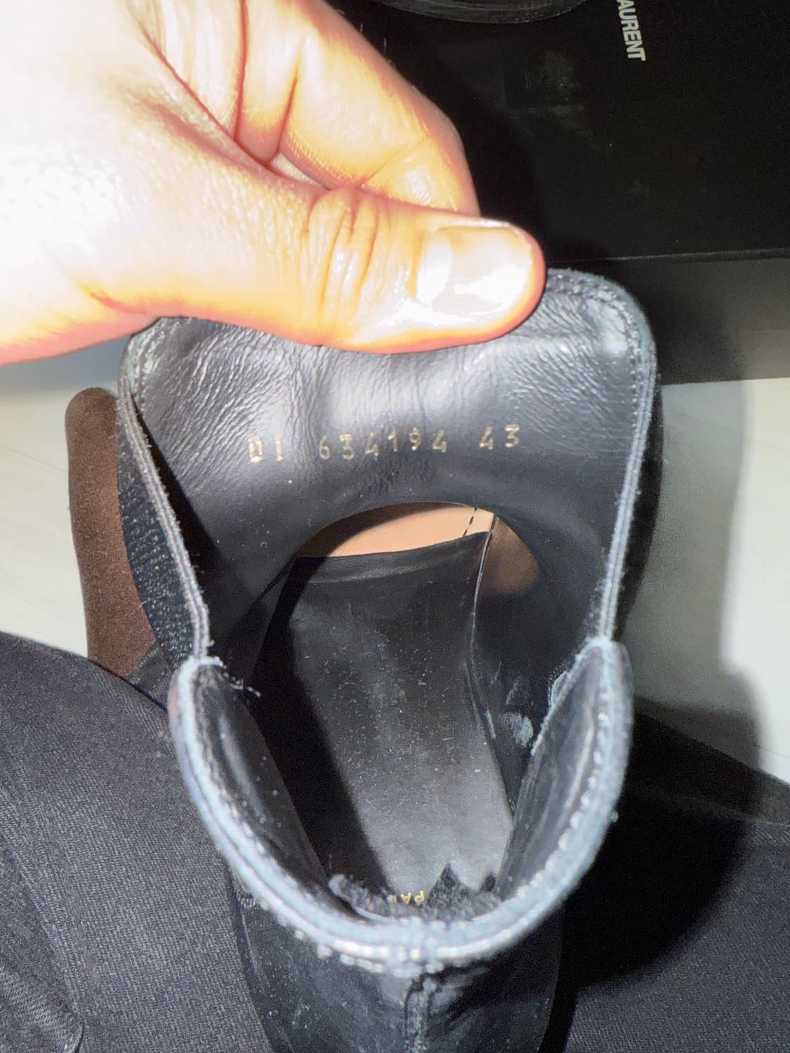 생로랑 와이어트 40 43사이즈 풀박 팝니다. 상품이미지3