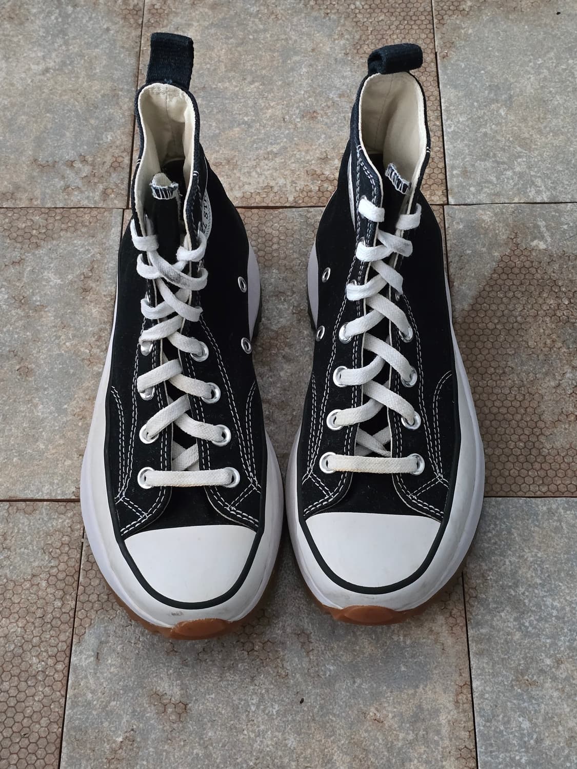 (240)컨버스 런스타 하이크 하이 검흰 상품이미지1