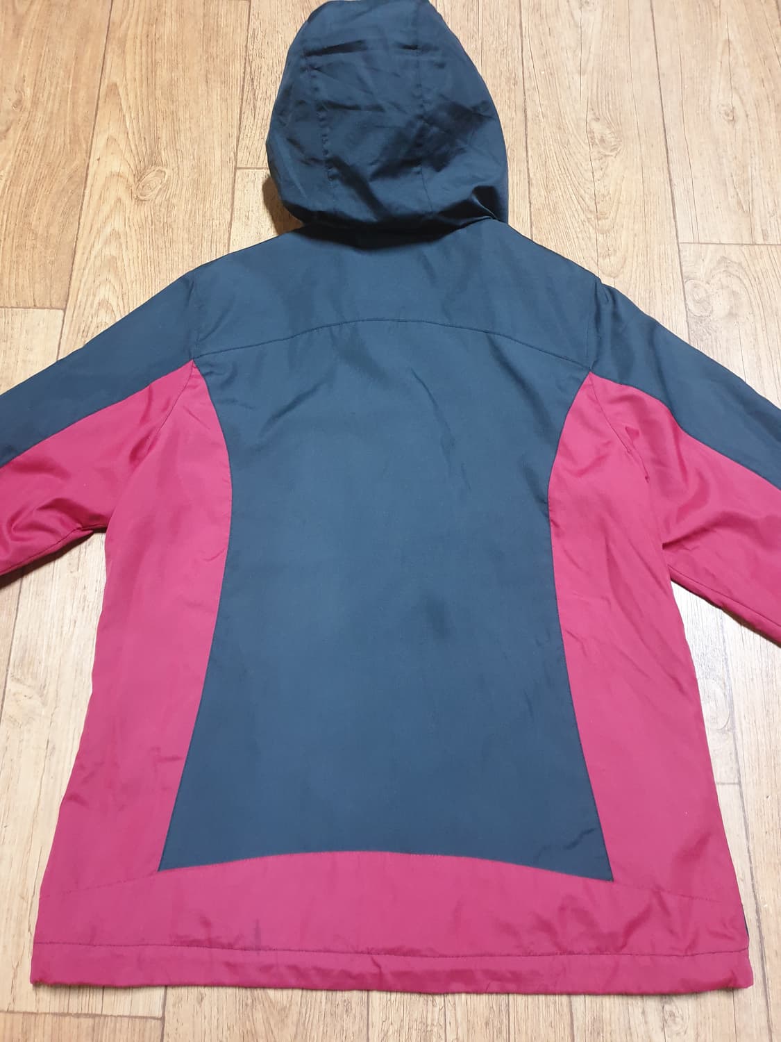 1134 k2 아웃도어 바람막이 95 사이즈입니다 상품이미지5