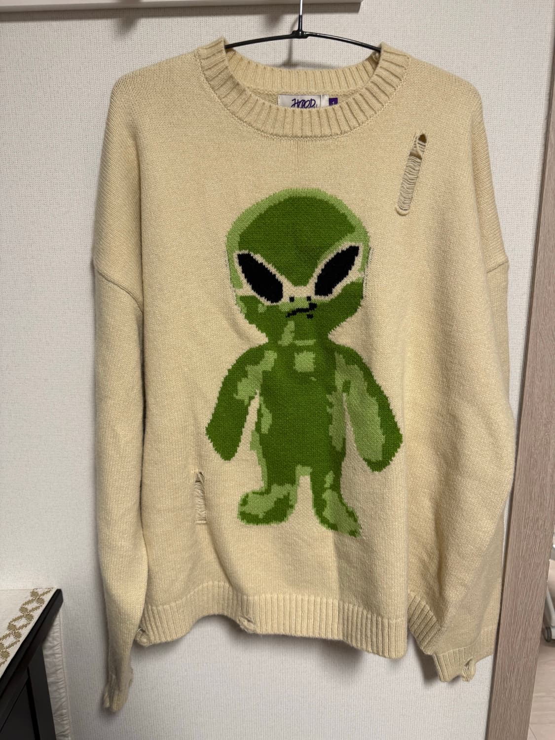 후드후드 에일리언 데미지 니트 아이보리 상품이미지2